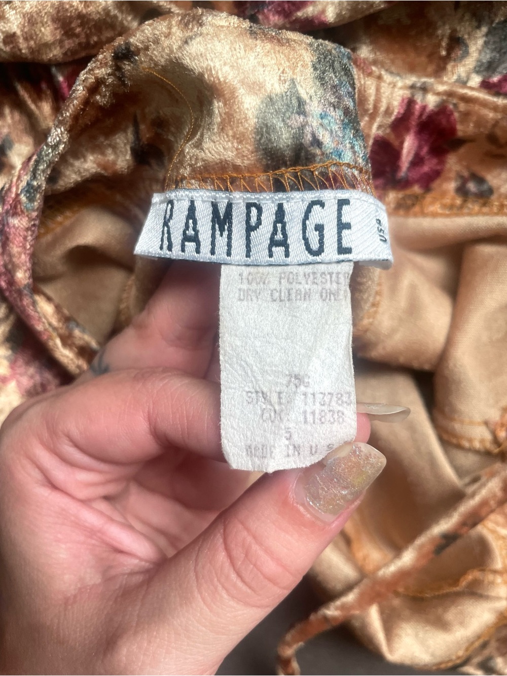 Vintage Rampage Floral Velvet Mini Dress in Champagne with Burgundy Roses Size 5 - Picture 4 of 6